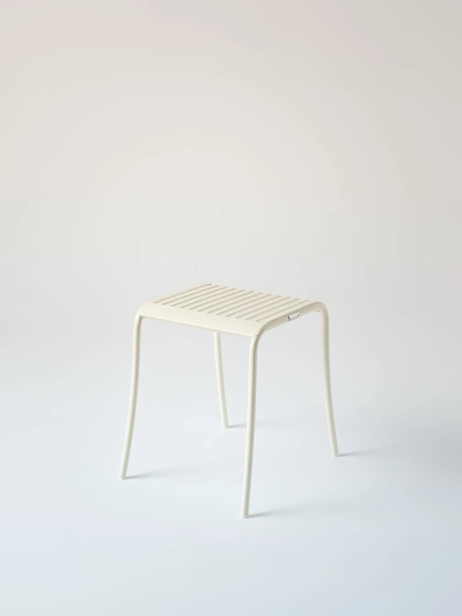 PATIO - Tabouret lames